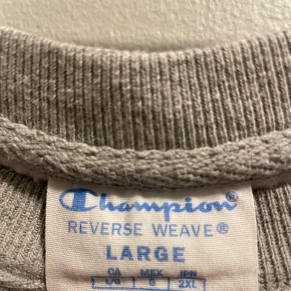 GREY CHAMPION CREWNECK - Picture 3 of 3